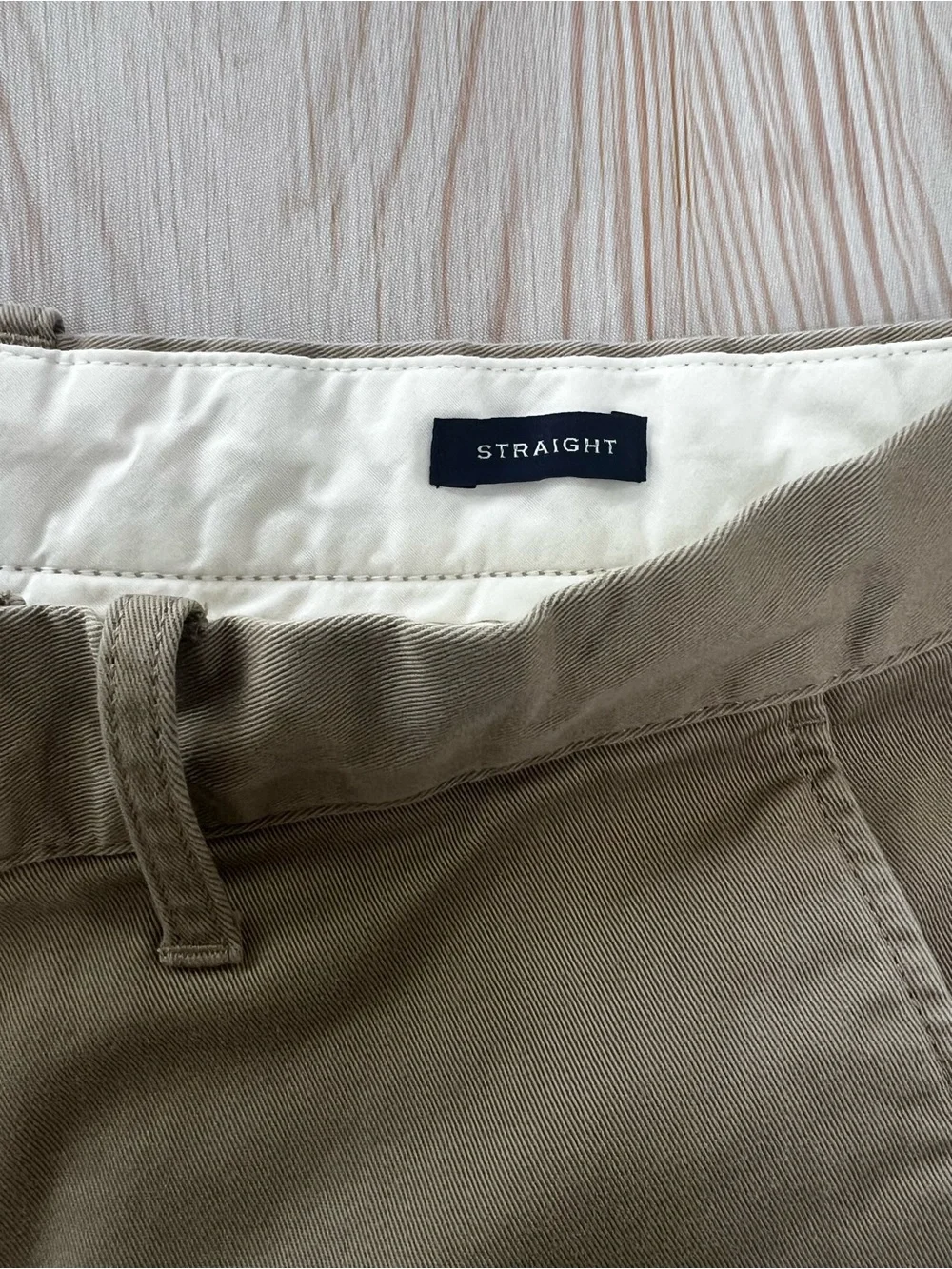 J Crew Men's Khaki Chino Pants - Classic Fit